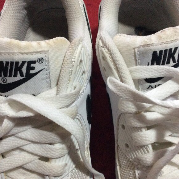 Nike Women's Air Max Shoe Size US 6.5 - Picture 3 of 10